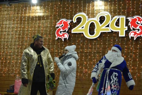 В новогоднюю ночь в Кайбицах разыграли бычка, барана и кролика