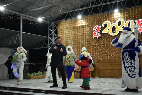 В новогоднюю ночь в Кайбицах разыграли бычка, барана и кролика