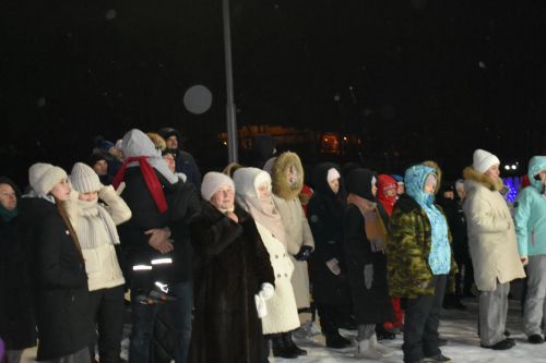 В новогоднюю ночь в Кайбицах разыграли бычка, барана и кролика
