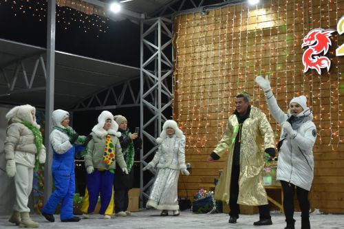 В новогоднюю ночь в Кайбицах разыграли бычка, барана и кролика