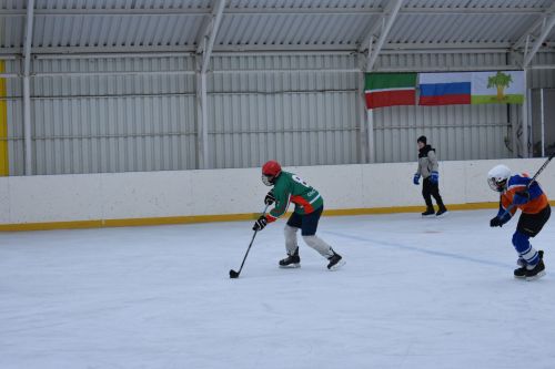 “Кайбыч” боз мәйданында хоккей буенча “Алтын алка” ярышы уза