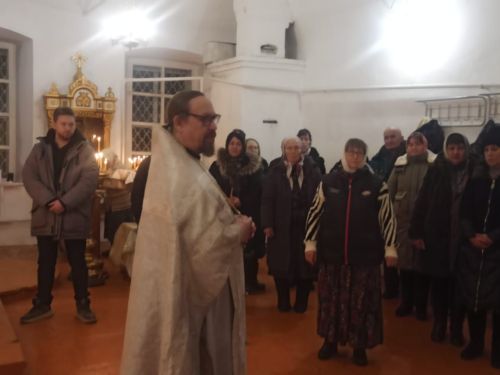 В селах Турминское и Большое Подберезье состоялись праздничные Рождественские богослужения