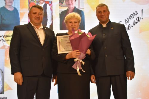 На праздничном мероприятии ко Дню учителя чествовали лучших кайбицких педагогов