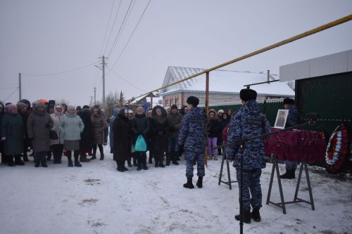 В Кушманах в последний путь  проводили земляка, погибшего на СВО