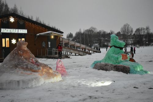 В Кайбицах состоялось открытие главной елки района