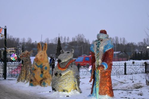 В Кайбицах состоялось открытие главной елки района