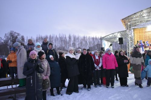 В Кайбицах состоялось открытие главной елки района