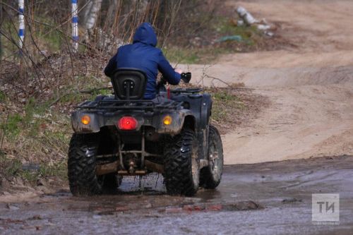 Осудили мужчину, по вине которого в РТ 7-летний племянник упал с квадроцикла и погиб