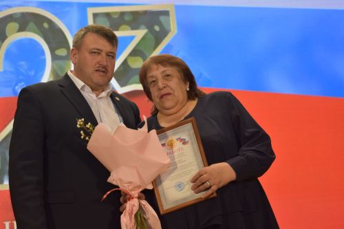 Ватанны саклаучылар көне уңаеннан «Балкыш» фестивалендә катнашучылар зур концерт куйды