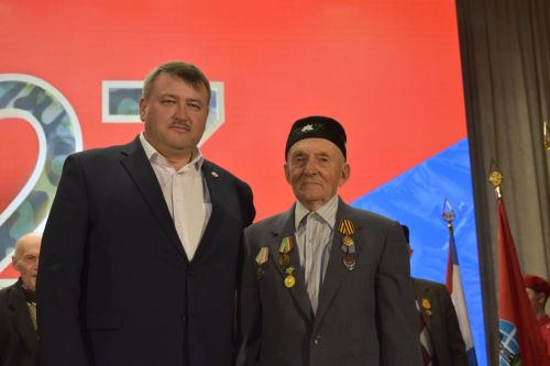 Ватанны саклаучылар көне уңаеннан «Балкыш» фестивалендә катнашучылар зур концерт куйды