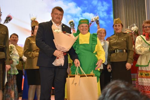 Ватанны саклаучылар көне уңаеннан «Балкыш» фестивалендә катнашучылар зур концерт куйды
