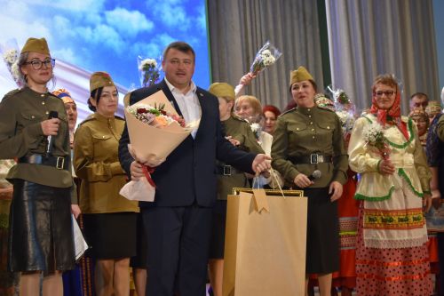 Ватанны саклаучылар көне уңаеннан «Балкыш» фестивалендә катнашучылар зур концерт куйды