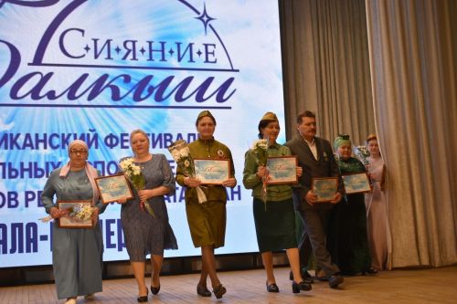Ватанны саклаучылар көне уңаеннан «Балкыш» фестивалендә катнашучылар зур концерт куйды