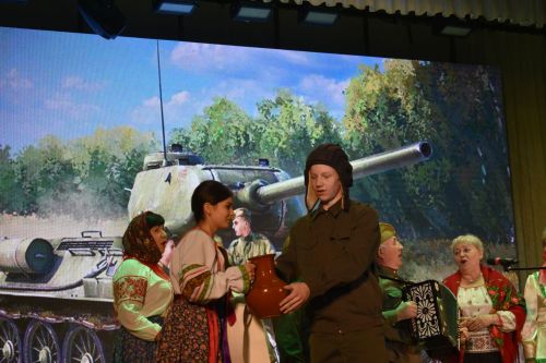 Ватанны саклаучылар көне уңаеннан «Балкыш» фестивалендә катнашучылар зур концерт куйды