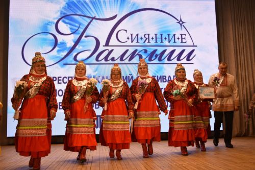 Ватанны саклаучылар көне уңаеннан «Балкыш» фестивалендә катнашучылар зур концерт куйды