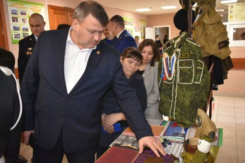 Ватанны саклаучылар көне уңаеннан «Балкыш» фестивалендә катнашучылар зур концерт куйды