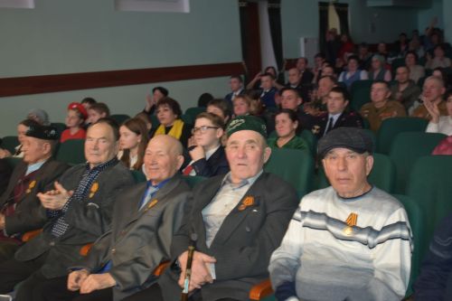 Ватанны саклаучылар көне уңаеннан «Балкыш» фестивалендә катнашучылар зур концерт куйды