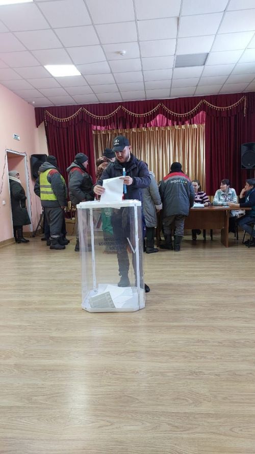 Первым в Арасланове проголосовал Сергей Александров