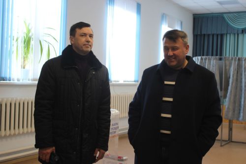 В первый день голосования глава Кайбицкого района с министром Минземимущества РТ побывали на избирательных участках района