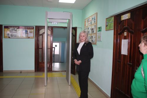 Родители кайбицких выпускников провели день сдачи ЕГЭ