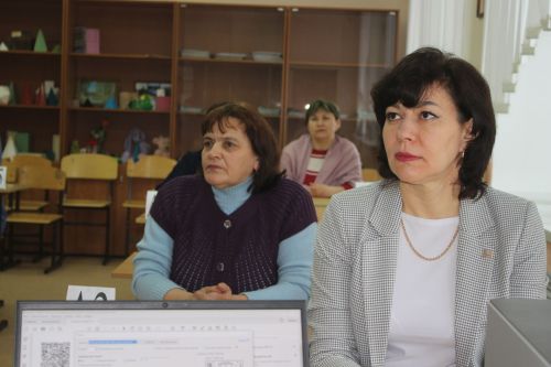 Родители кайбицких выпускников провели день сдачи ЕГЭ