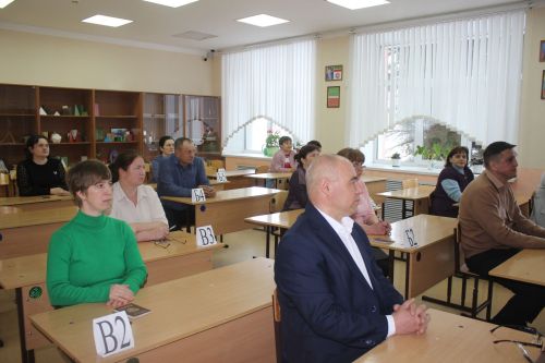 Родители кайбицких выпускников провели день сдачи ЕГЭ
