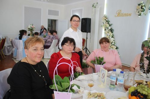 Накануне 8 Марта в Кайбицах встретились с матерями и женами участников спецоперации