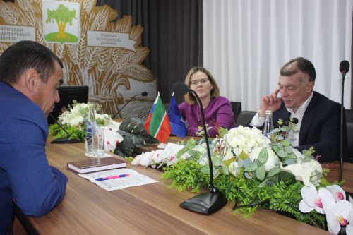 В Кайбицах депутат Госдумы РФ провел прием граждан