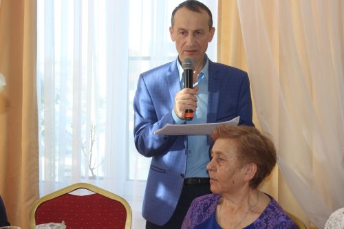 Накануне 8 Марта в Кайбицах встретились с матерями и женами участников спецоперации