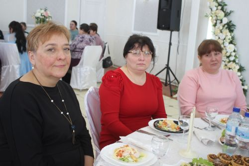 Накануне 8 Марта в Кайбицах встретились с матерями и женами участников спецоперации