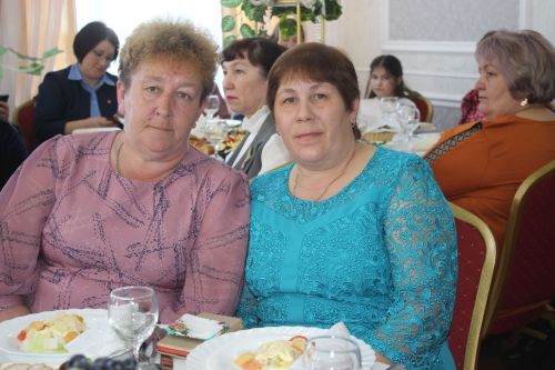 Накануне 8 Марта в Кайбицах встретились с матерями и женами участников спецоперации