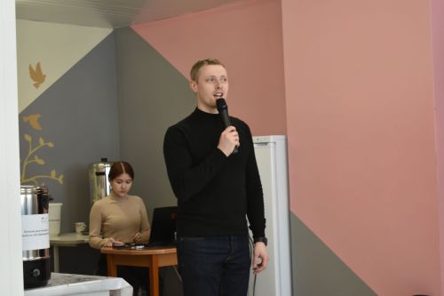 Глава Кайбицкого района поздравил жителей дома-интерната с праздником 8 марта