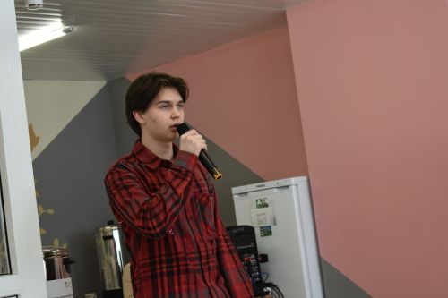 Глава Кайбицкого района поздравил жителей дома-интерната с праздником 8 марта