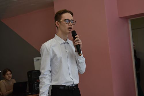Глава Кайбицкого района поздравил жителей дома-интерната с праздником 8 марта
