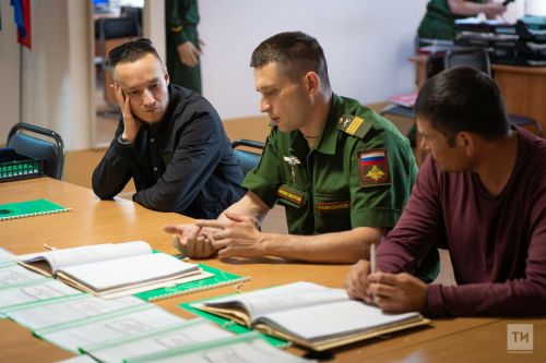 Военкомат РТ: «Подписавшие контракт с Минобороны иностранцы могут получить гражданство»