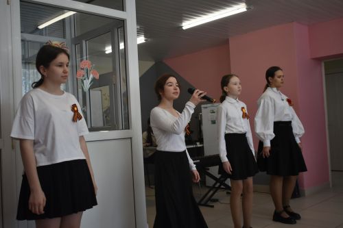 Кайбычның Картлар һәм инвалидлар интернат-йортына кунаклар килде