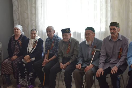 Кайбычның Картлар һәм инвалидлар интернат-йортына кунаклар килде