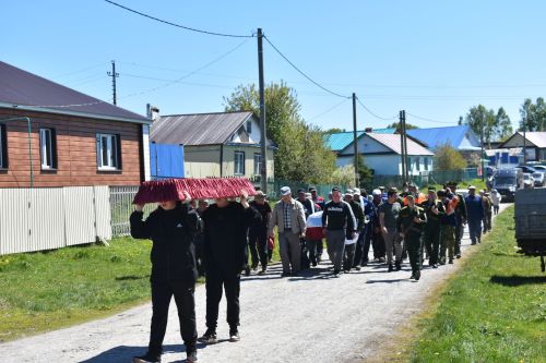 Кайбычта Украинада һәлак булган Федор Молов белән хушлаштылар