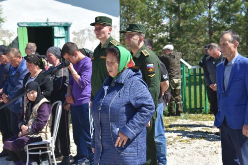 Кайбычта Украинада һәлак булган Федор Молов белән хушлаштылар