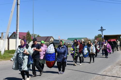 Кайбычта Украинада һәлак булган Федор Молов белән хушлаштылар