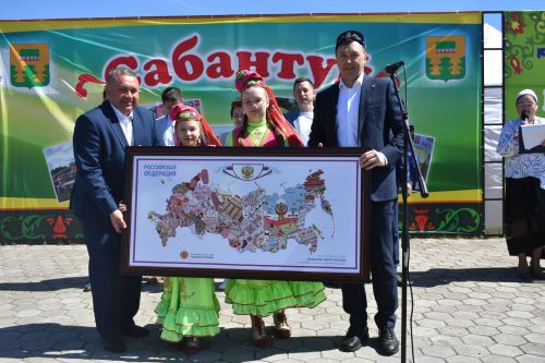 Кайбычлылар Чувашия Республикасы Комсомол районының Урмай авылында Сабантуй бәйрәмен гөрләтеп кайтты