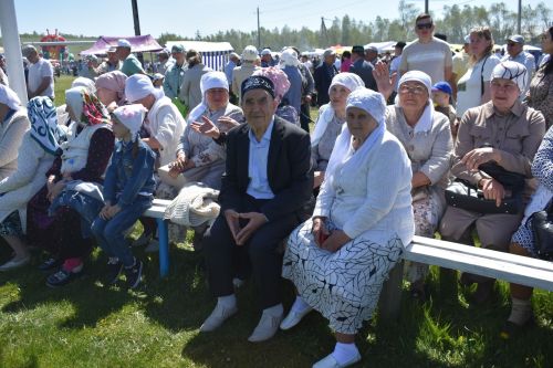 Кайбычлылар Чувашия Республикасы Комсомол районының Урмай авылында Сабантуй бәйрәмен гөрләтеп кайтты