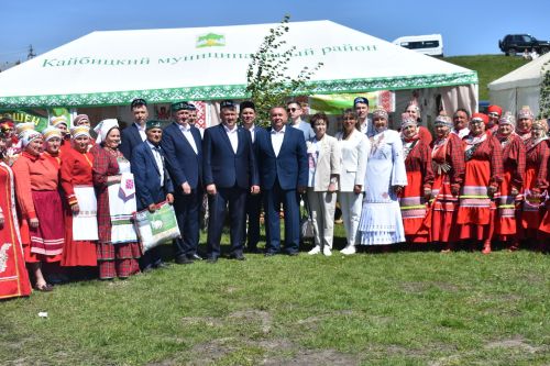 Кайбычлылар Чувашия Республикасы Комсомол районының Урмай авылында Сабантуй бәйрәмен гөрләтеп кайтты
