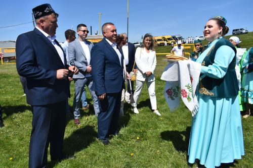 Кайбычлылар Чувашия Республикасы Комсомол районының Урмай авылында Сабантуй бәйрәмен гөрләтеп кайтты