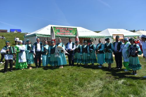 Кайбычлылар Чувашия Республикасы Комсомол районының Урмай авылында Сабантуй бәйрәмен гөрләтеп кайтты