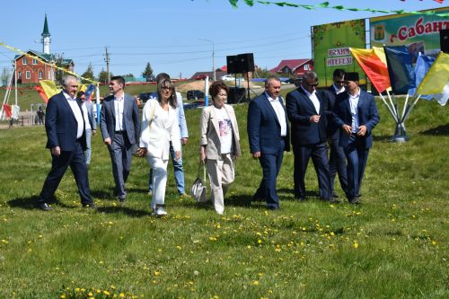 Кайбычлылар Чувашия Республикасы Комсомол районының Урмай авылында Сабантуй бәйрәмен гөрләтеп кайтты