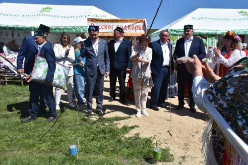 Кайбычлылар Чувашия Республикасы Комсомол районының Урмай авылында Сабантуй бәйрәмен гөрләтеп кайтты
