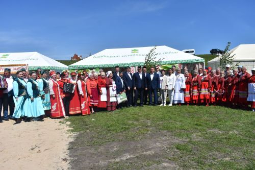 Кайбычлылар Чувашия Республикасы Комсомол районының Урмай авылында Сабантуй бәйрәмен гөрләтеп кайтты