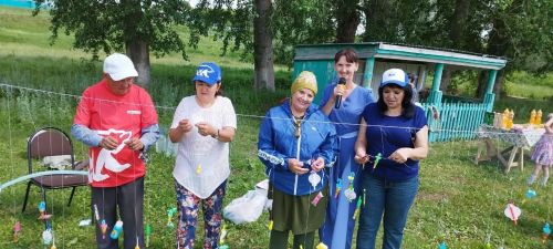 По деревенской традиции, в дни школьных каникул в Большерусаковском поселении проводится детский Сабантуй