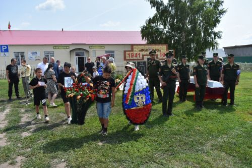 Глава Кайбицкого района: «Светлая память Евгения Маденова навсегда останется в наших сердцах»